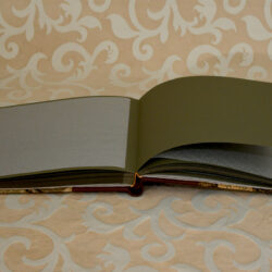 ניירות חאקי ירוק אפור