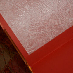 ניירות אדומים פרגמנט לבן