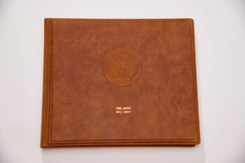 אלבום דיגיטלי כריכת עור והטבעה