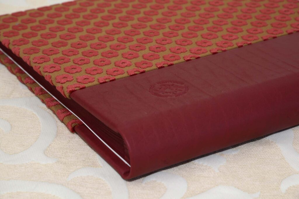 אלבום חתונה בורדו