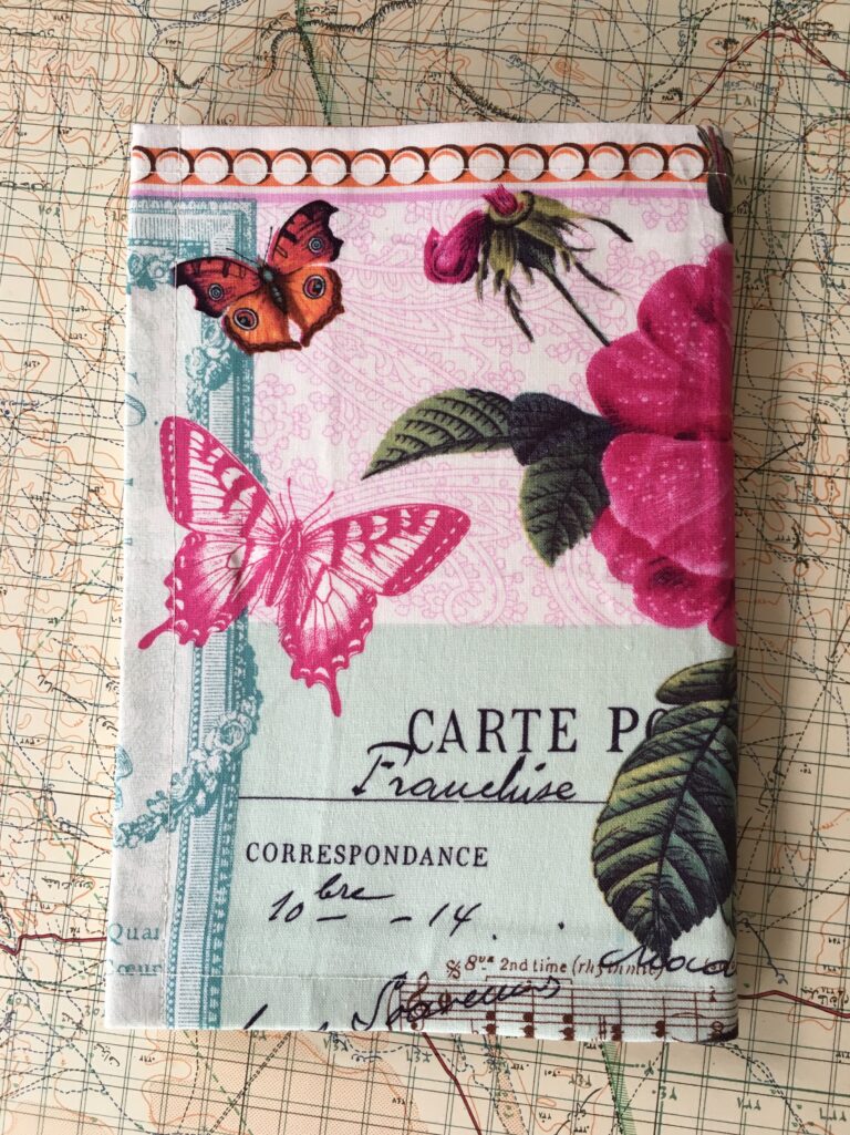 מחברת שורות צבעונית פרפרים ופרח