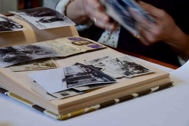 אלבום בעבודת-יד