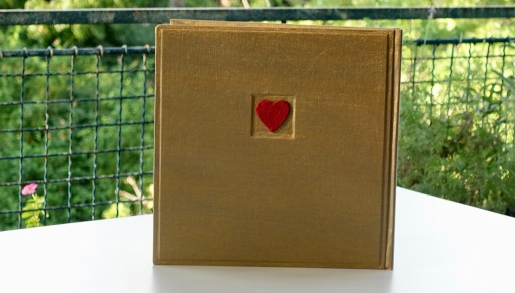 ספר ברכות מעוצב