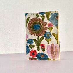 מחברת חלקה צבעונית