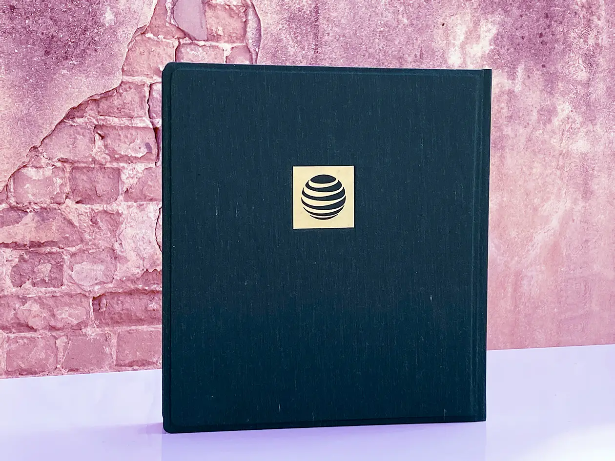 מתנה לבוס שעוזב AT&T